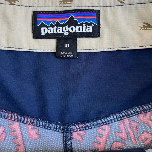 Patagonia Men’s Navy Stretch Planing Boardshorts
